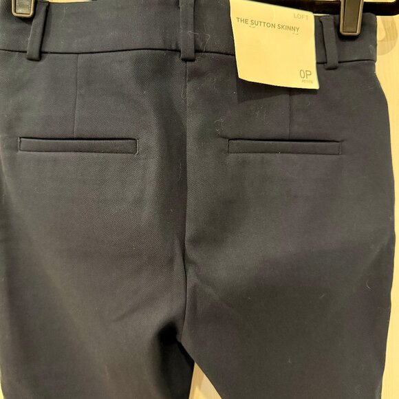 LOFT Pants - The Sutton Skinny Navy Pants Petite